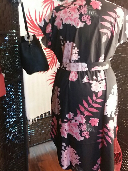 BLACK WITH PINK FLORAL DRESS Sz 2X 3X - Picture 5 of 8